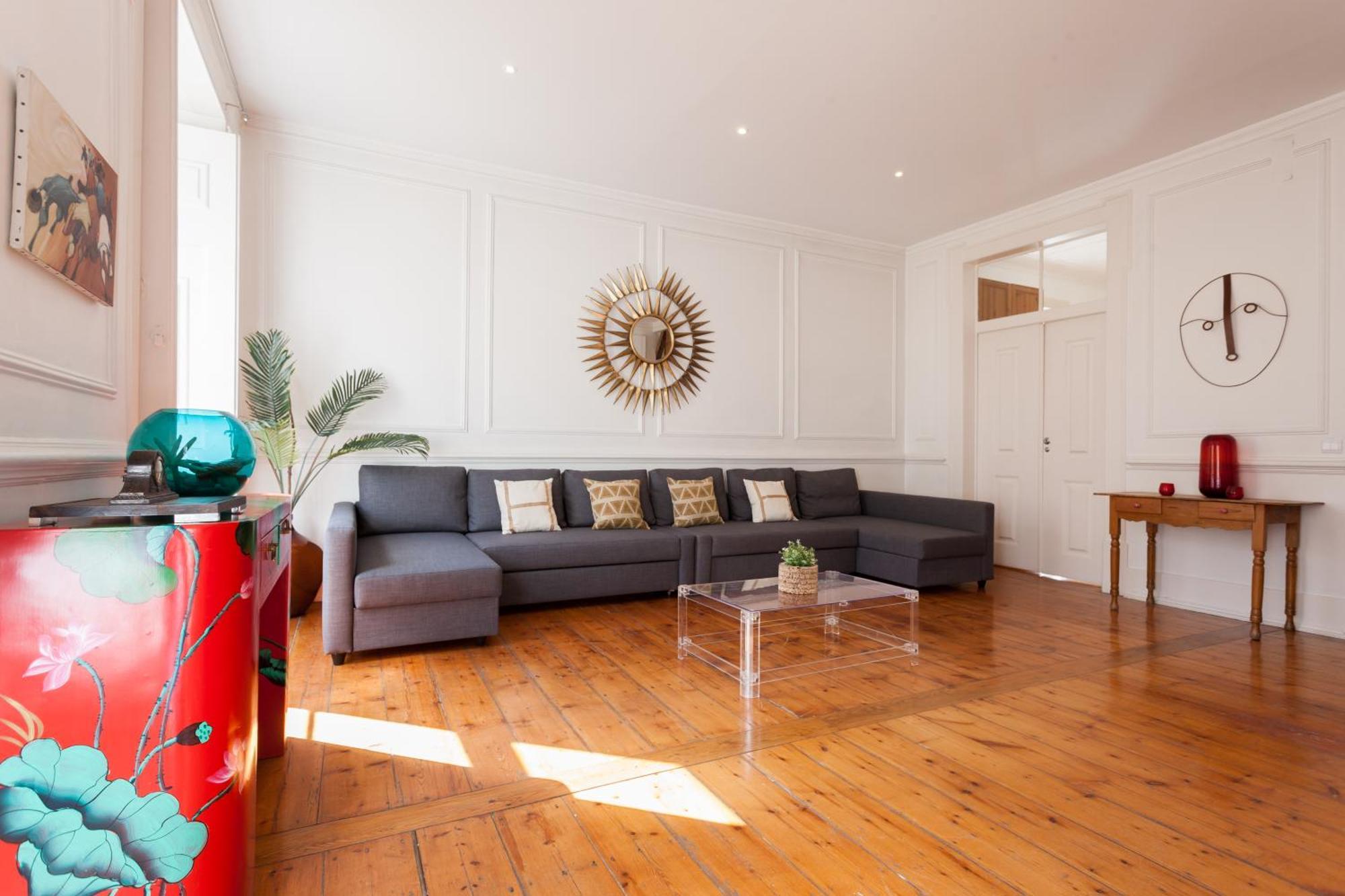 Tejo Vintage Three-Bedroom Apartment - By Lu Holidays Lisbon Exterior photo